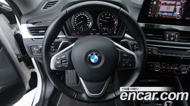 BMW X2 2021 — ფოტო 18/20