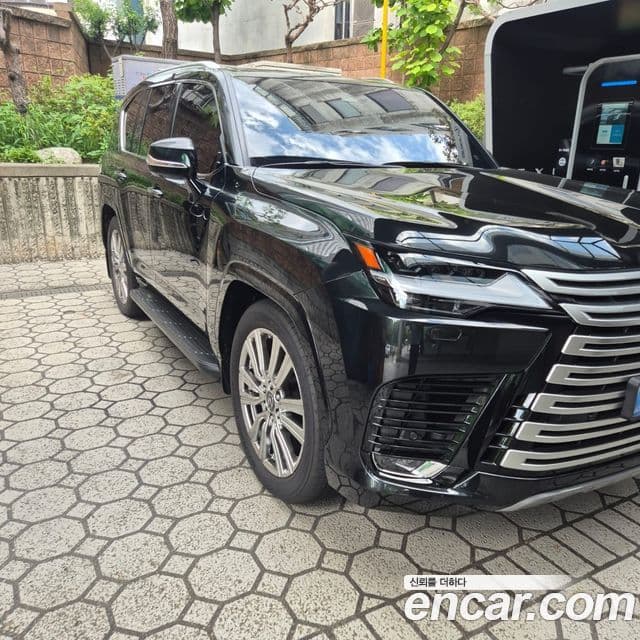 Lexus LX 2025 — ფოტო 2/15