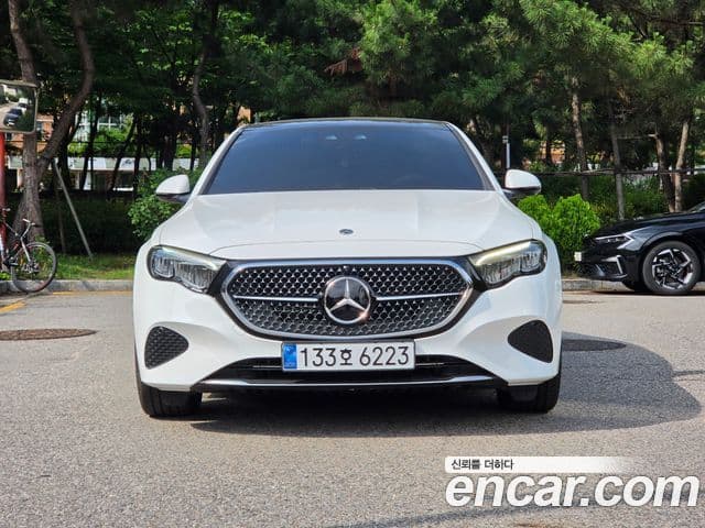 Mercedes-Benz E-Class 2025 — ფოტო 1/17