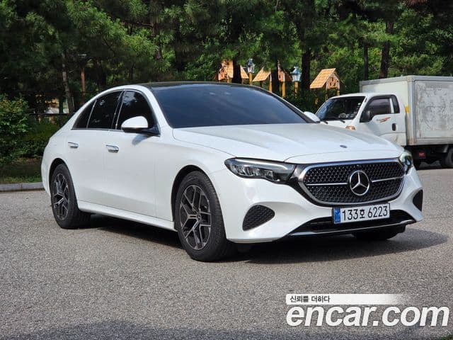 Mercedes-Benz E-Class 2025 — ფოტო 2/17