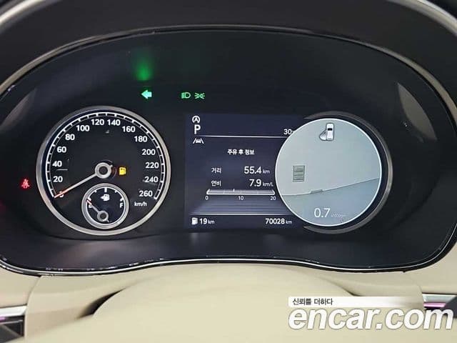 Genesis GV70 2021 — Şəkil 5/18
