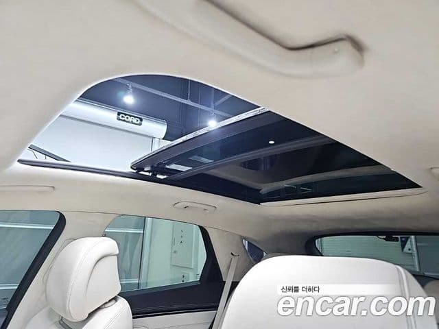 Genesis GV70 2021 — Şəkil 13/18