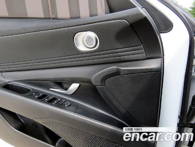 Hyundai Avante 2022 — ფოტო 11/19