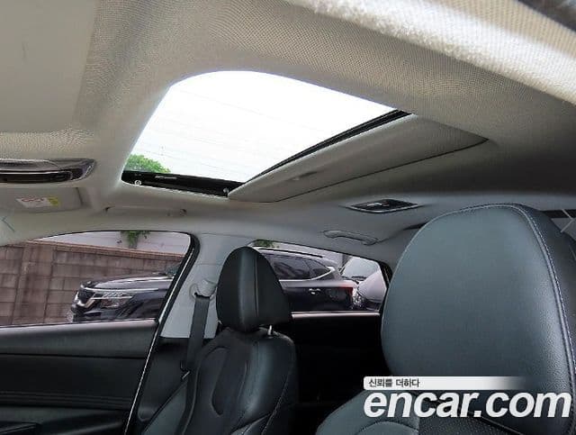 Hyundai Avante 2022 — ფოტო 17/19