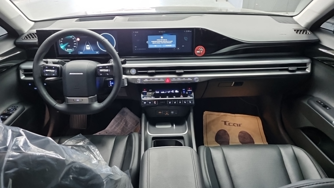 Hyundai Grandeur 2023 — ფოტო 6/18