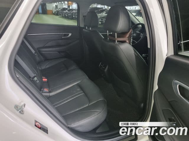 Hyundai Sonata 2022 — Şəkil 12/18