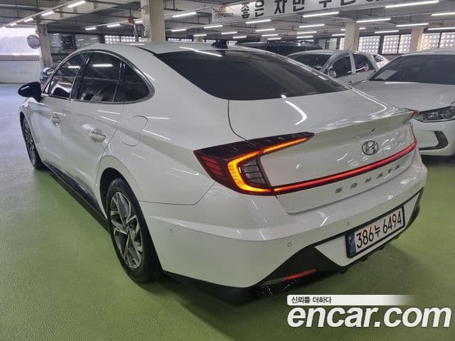 Hyundai Sonata 2022 — Şəkil 17/18