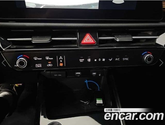 Kia Niro 2022 — ფოტო 8/18