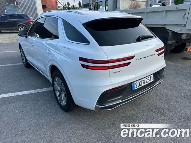 Genesis GV70 2025 — Şəkil 1/20