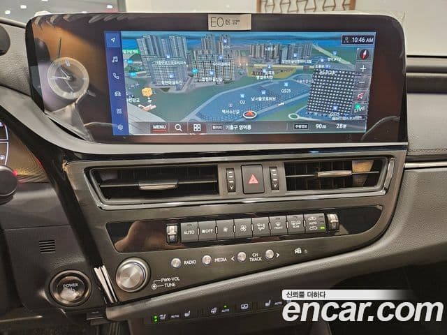 Lexus ES300h 2025 — Şəkil 15/15