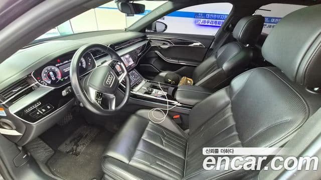 Audi A8 2020 — Şəkil 17/20