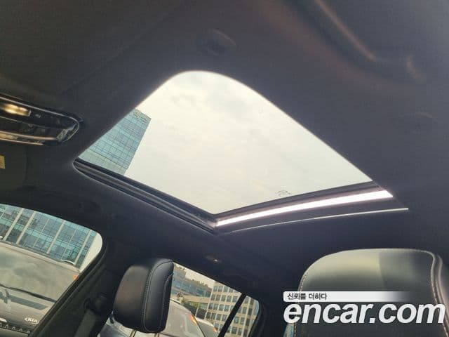 Jeep Grand Cherokee 2023 — Şəkil 15/20