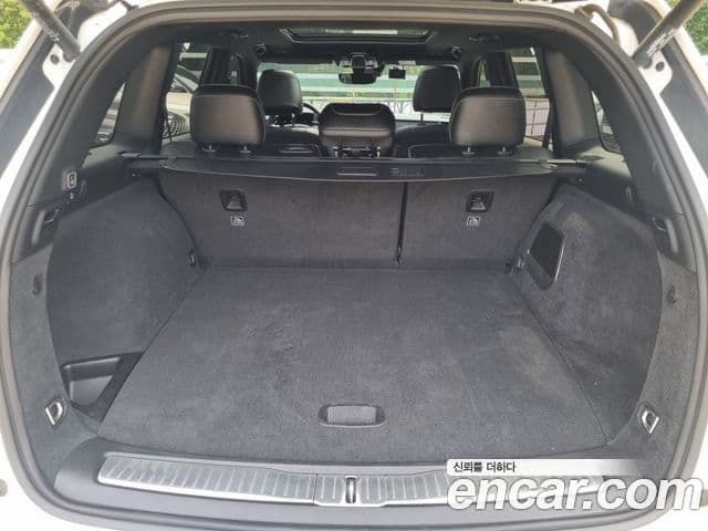 Jeep Grand Cherokee 2023 — Şəkil 16/20