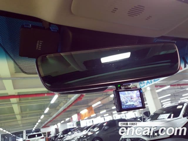 Lexus ES300h 2020 — Şəkil 13/20