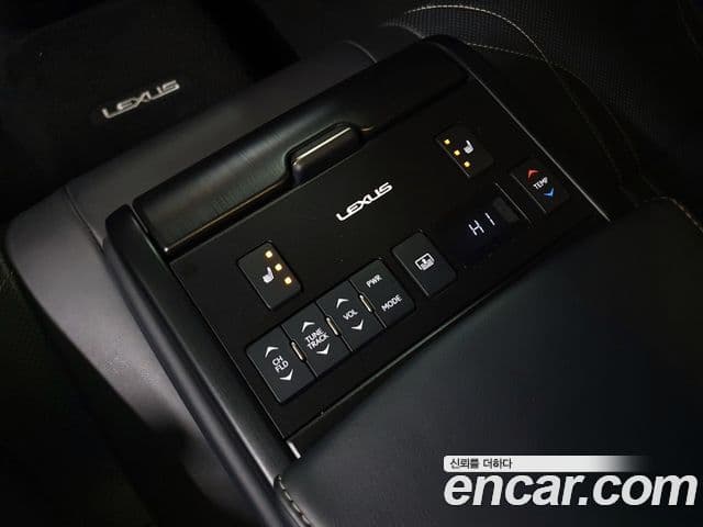 Lexus ES300h 2020 — Şəkil 16/20