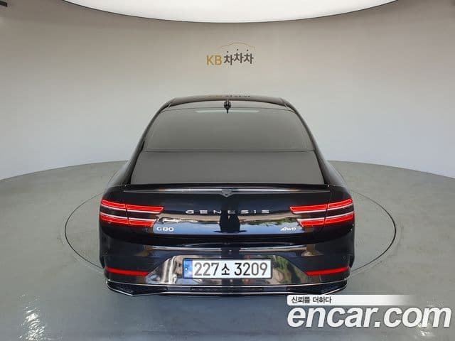 Genesis Electrified G80 2024 — Şəkil 3/20