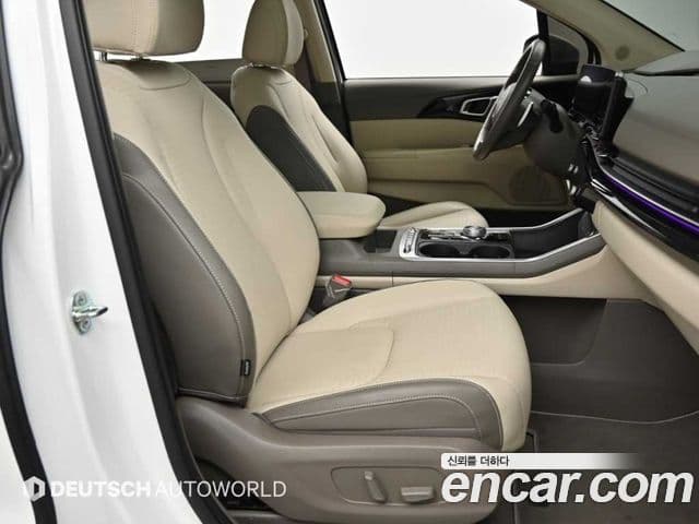 Kia Carnival 2024 — Фото 8/20