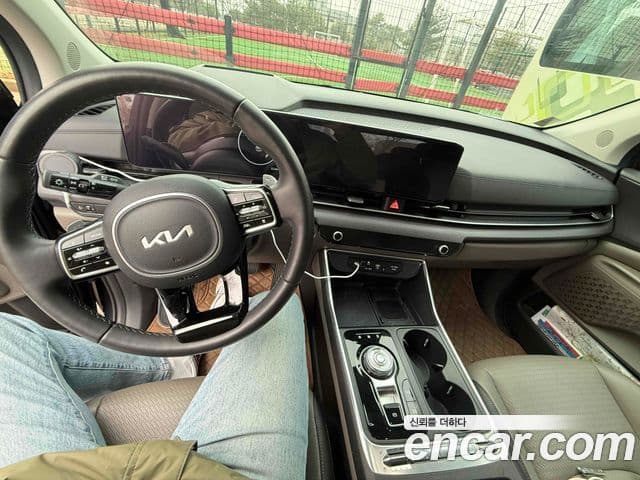 Kia Carnival 2024 — Фото 12/19