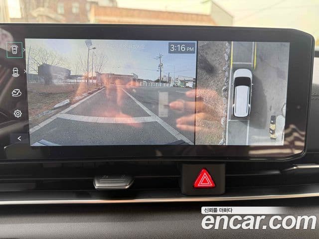 Kia Carnival 2024 — Фото 16/19