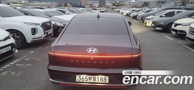 Hyundai Grandeur 2023 — ფოტო 3/18