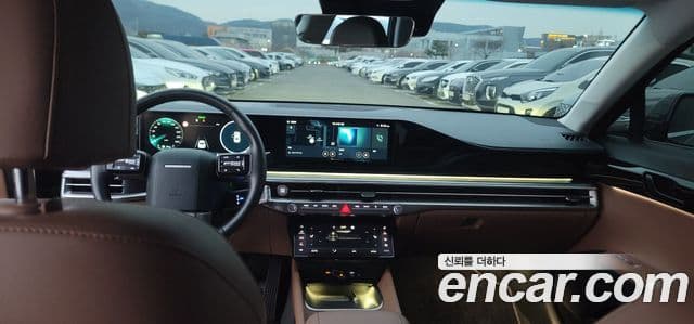 Hyundai Grandeur 2023 — ფოტო 9/18