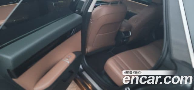 Hyundai Grandeur 2023 — ფოტო 10/18