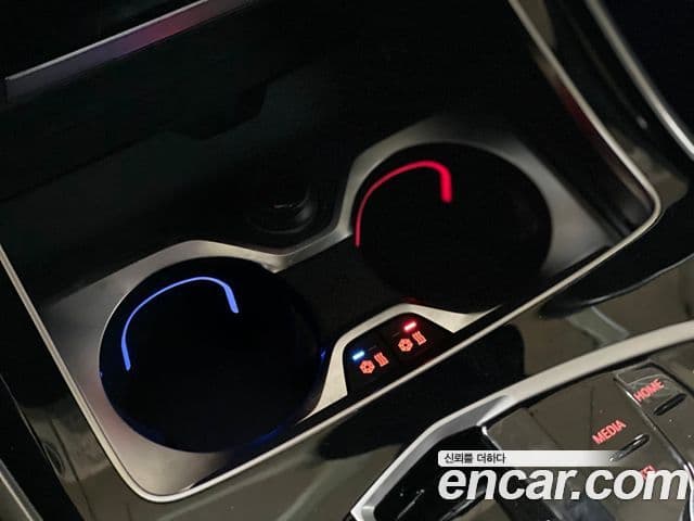 BMW X5 2025 — ფოტო 14/19
