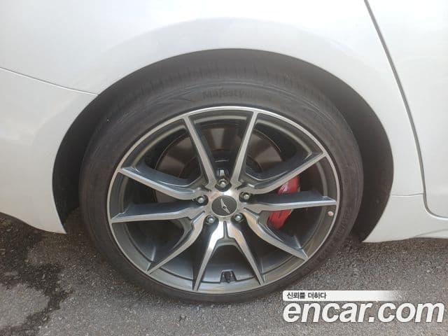 Genesis G70 2019 — Şəkil 14/20