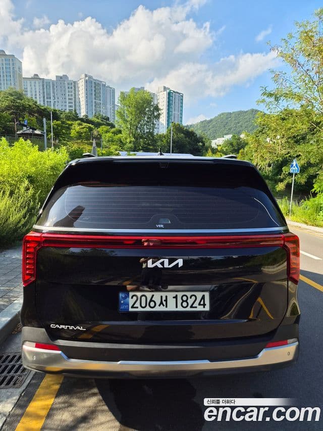 Kia Carnival 2024 — ფოტო 2/20