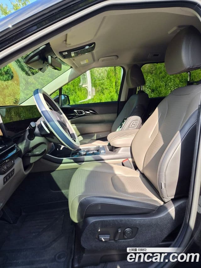 Kia Carnival 2024 — ფოტო 6/20