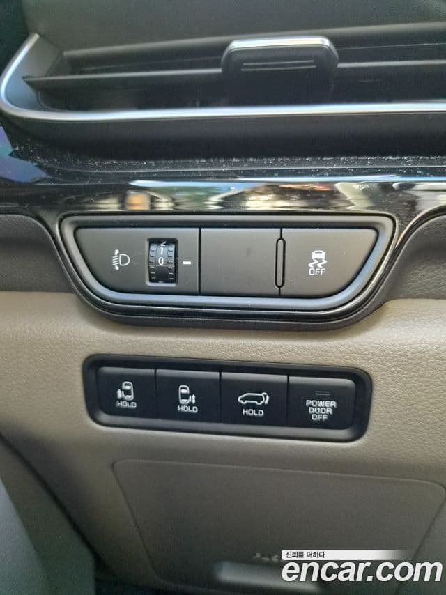 Kia Carnival 2024 — ფოტო 16/20