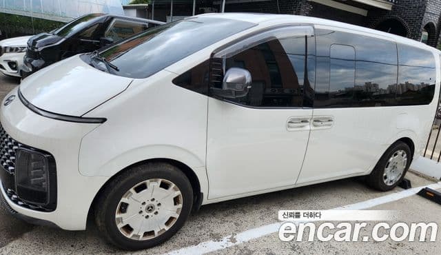Hyundai Staria 2021 — Şəkil 1/10