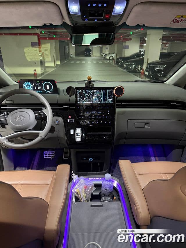 Hyundai Staria 2024 — ფოტო 6/9