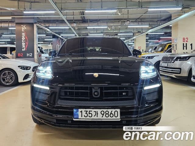 Porsche Macan 2022 — ფოტო 2/9