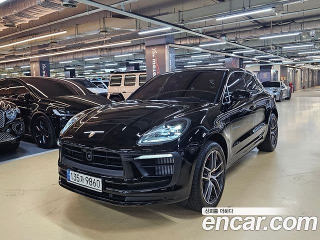 Porsche Macan 2022 — Photo 14/20