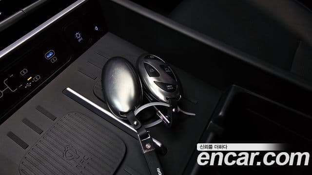 Hyundai Santa Fe 2024 — ფოტო 27/35
