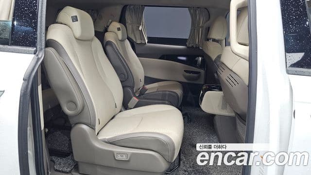 Kia Carnival 2021 — Şəkil 11/20