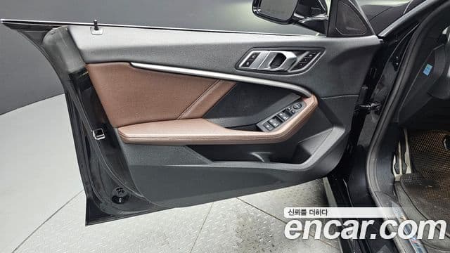 BMW 2 Series Gran Coupe 2020 — Photo 12/32