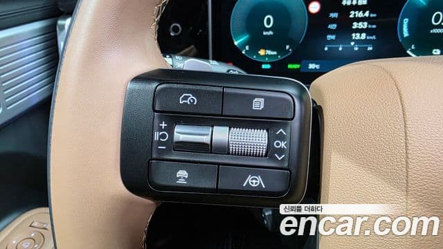 Hyundai Santa Fe 2024 — Photo 28/35