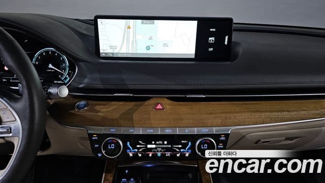 Genesis Electrified G80 2021 — Şəkil 15/20