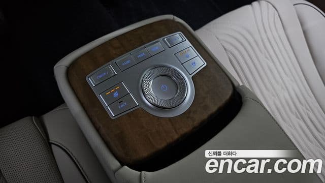 Genesis Electrified G80 2021 — Şəkil 18/20