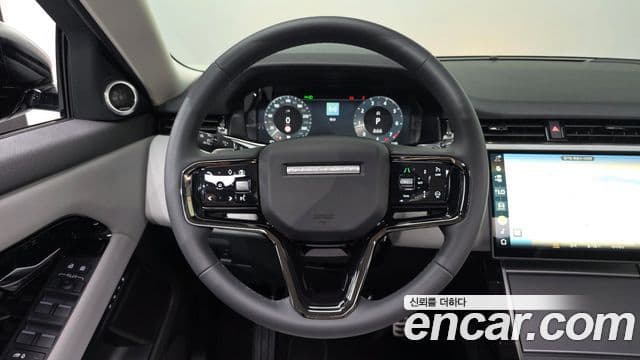 Land Rover Range Rover Evoque 2025 — ფოტო 13/20