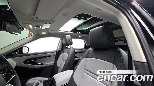 Land Rover Range Rover Evoque 2025 — ფოტო 17/20