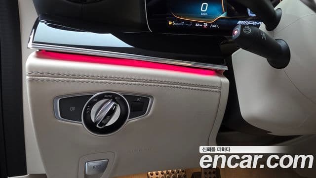 Mercedes-Benz AMG GT 2021 — Photo 24/32