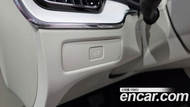 Volvo XC60 2025 — Photo 27/31