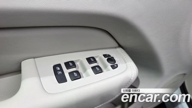 Volvo XC60 2025 — Photo 23/31