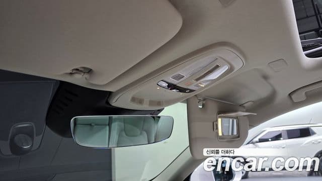 Volvo XC60 2025 — Photo 19/31