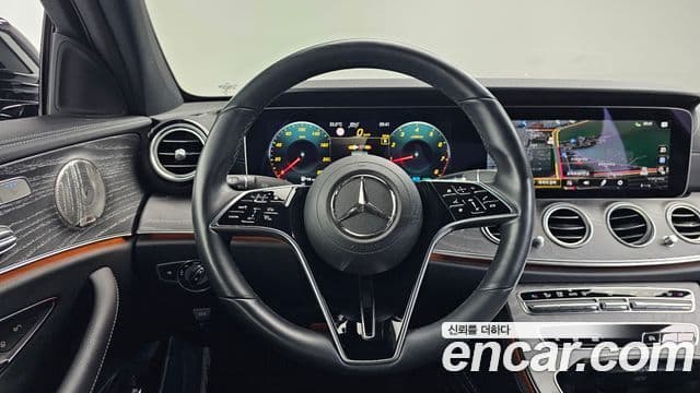 Mercedes-Benz E-Class 2022 — ფოტო 9/34