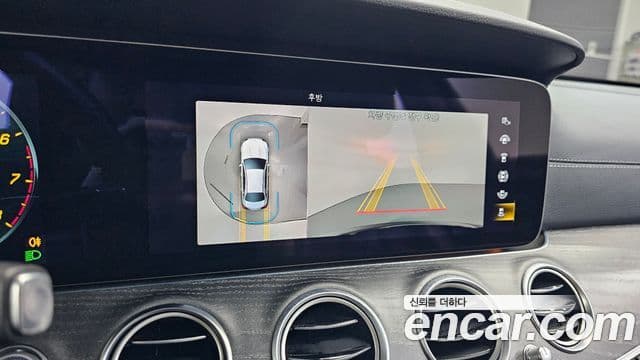 Mercedes-Benz E-Class 2022 — ფოტო 4/34