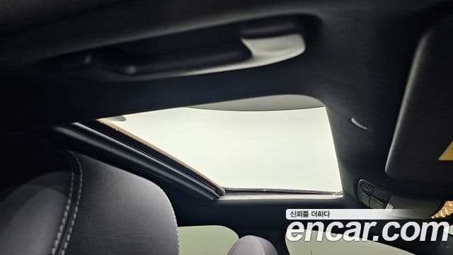 Mercedes-Benz E-Class 2022 — ფოტო 7/34